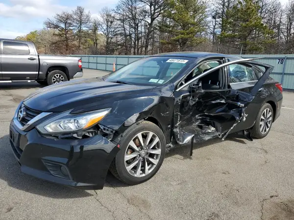 1N4AL3AP0HC243400 2017 NISSAN ALTIMA - Image 1