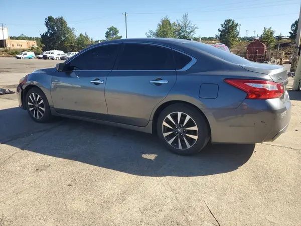 1N4AL3AP0HC246393 2017 NISSAN ALTIMA - Image 2