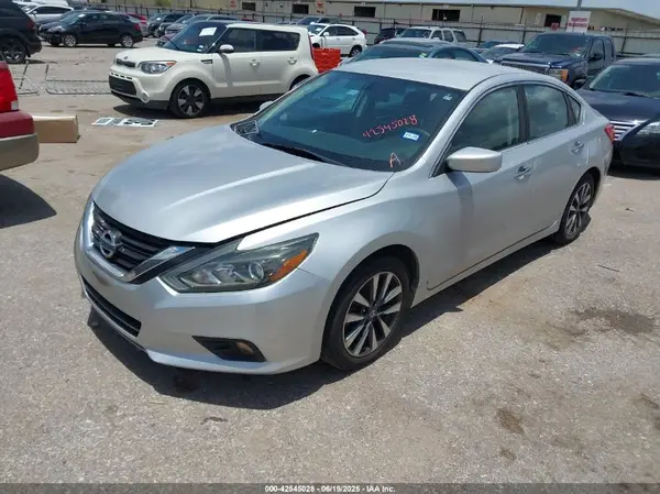 1N4AL3AP0HC247026 2017 NISSAN ALTIMA - Image 2