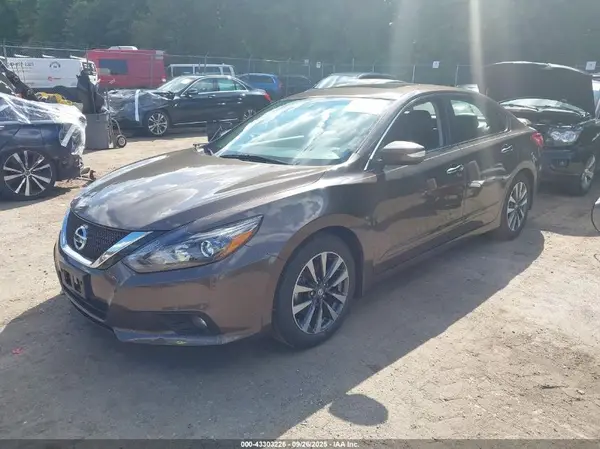 1N4AL3AP0HC248712 2017 NISSAN ALTIMA - Image 2