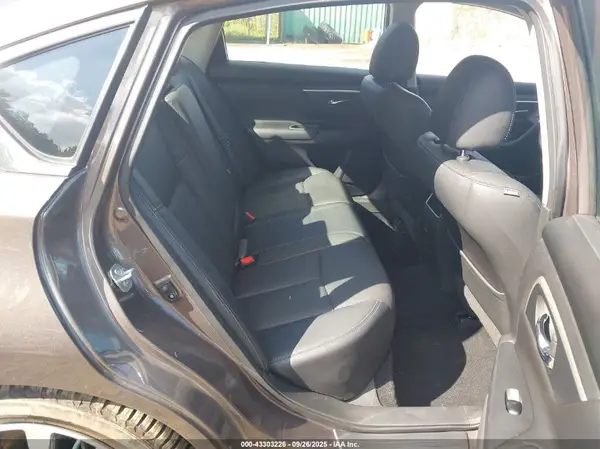 1N4AL3AP0HC248712 2017 NISSAN ALTIMA - Image 8