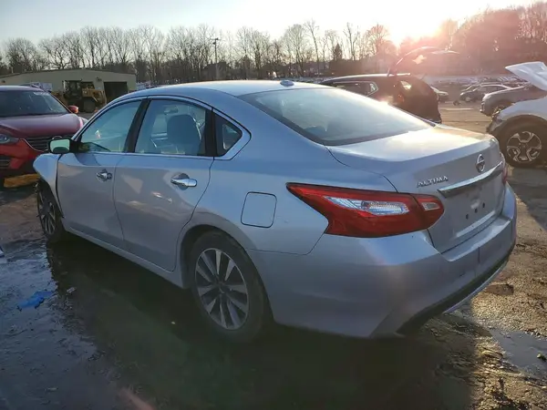 1N4AL3AP0HC252534 2017 NISSAN ALTIMA - Image 2