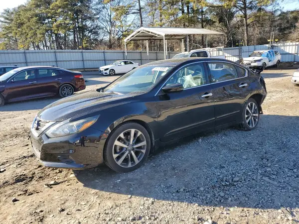 1N4AL3AP0HC254140 2017 NISSAN ALTIMA - Image 1