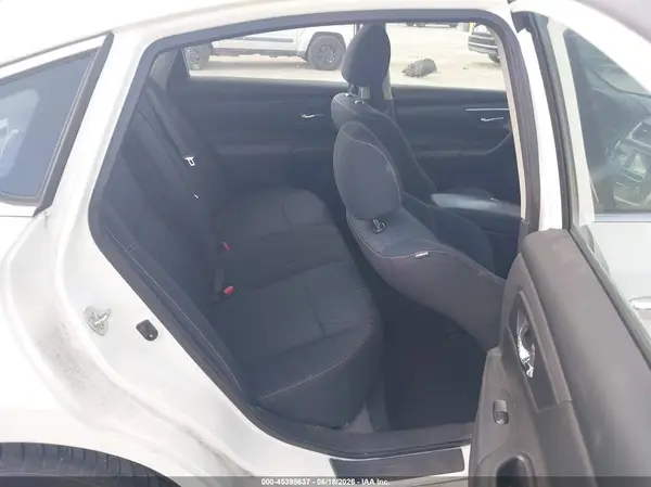 1N4AL3AP0HC255160 2017 NISSAN ALTIMA - Image 8