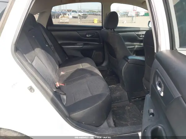 1N4AL3AP0HC256180 2017 NISSAN ALTIMA - Image 8