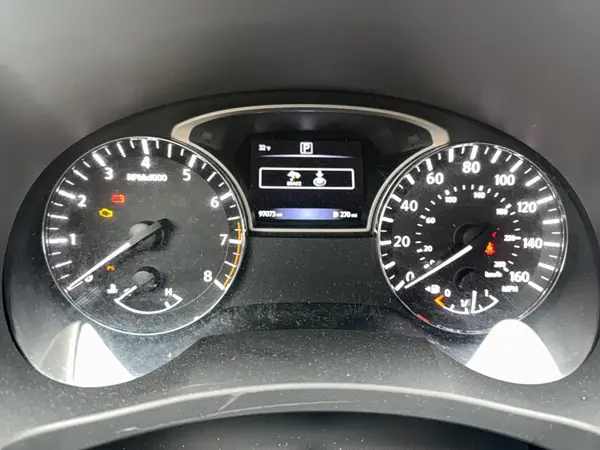 1N4AL3AP0HC257605 2017 NISSAN ALTIMA - Image 8