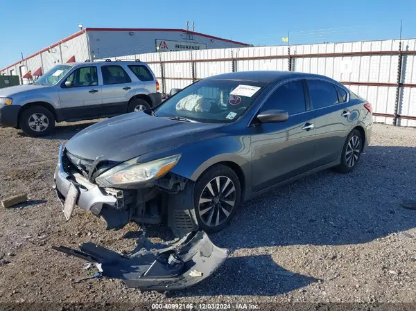 1N4AL3AP0HC257720 2017 NISSAN ALTIMA - Image 2