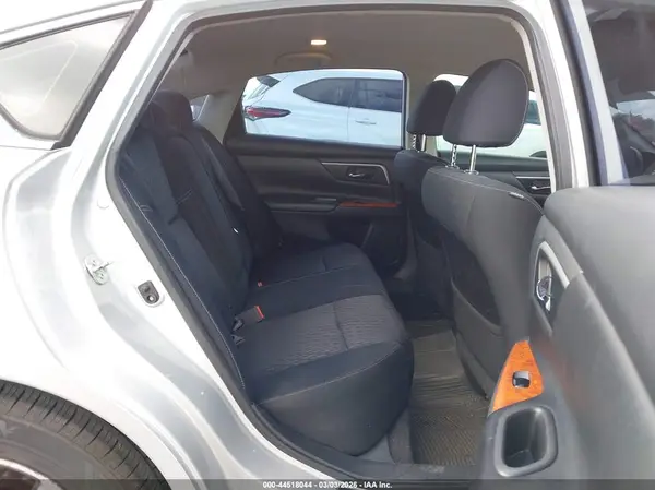 1N4AL3AP0HC258219 2017 NISSAN ALTIMA - Image 8