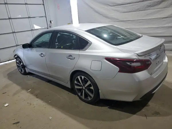 1N4AL3AP0HC261380 2017 NISSAN ALTIMA - Image 2