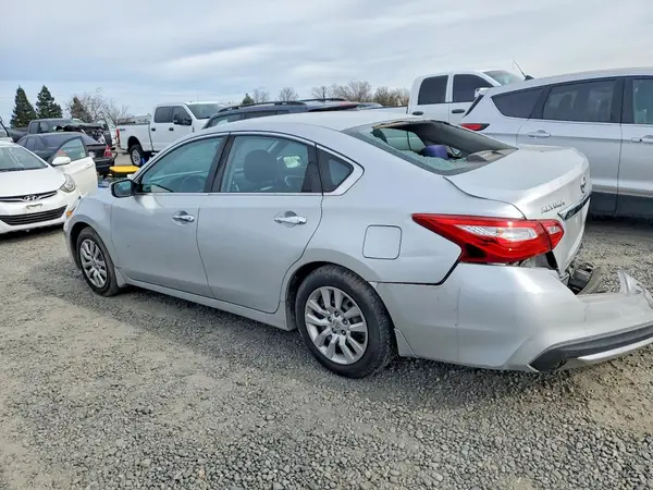 1N4AL3AP0HC262576 2017 NISSAN ALTIMA - Image 2