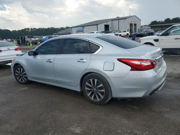 1N4AL3AP0HC262643 2017 NISSAN ALTIMA - Image 2