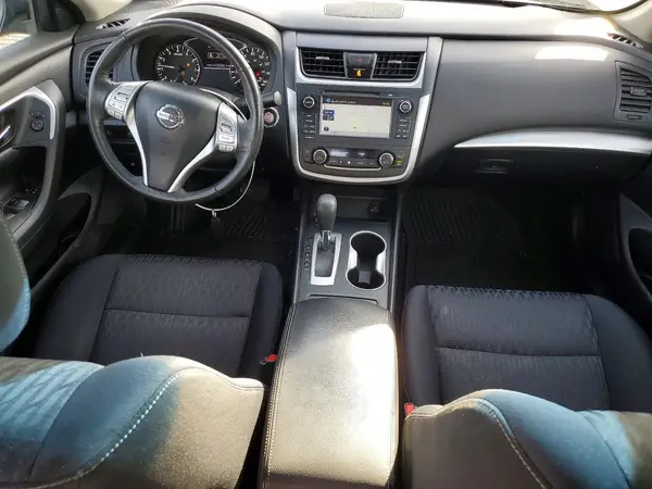 1N4AL3AP0HC264585 2017 NISSAN ALTIMA - Image 8