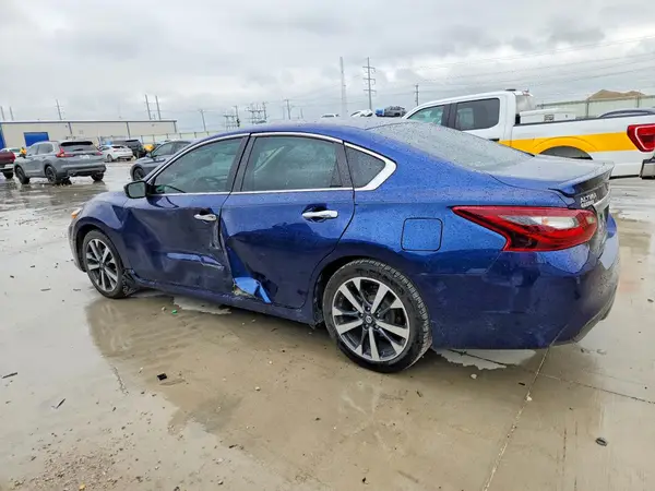 1N4AL3AP0HC266661 2017 NISSAN ALTIMA - Image 2