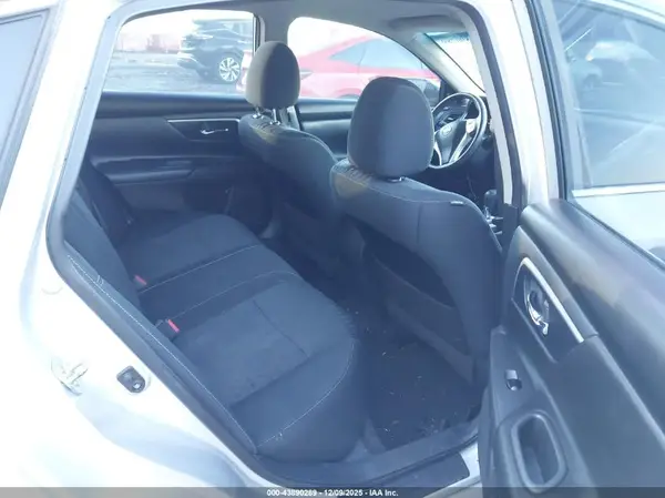 1N4AL3AP0HC267373 2017 NISSAN ALTIMA - Image 8