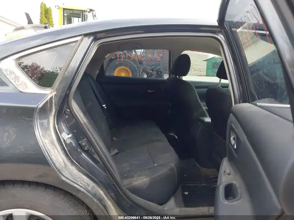 1N4AL3AP0HC268653 2017 NISSAN ALTIMA - Image 8