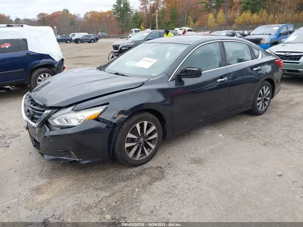 1N4AL3AP0HC268748 2017 NISSAN ALTIMA - Image 2