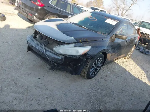 1N4AL3AP0HC268801 2017 NISSAN ALTIMA - Image 2