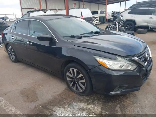 1N4AL3AP0HC277398 2017 NISSAN ALTIMA - Image 1