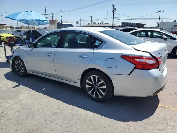 1N4AL3AP0HC282505 2017 NISSAN ALTIMA - Image 2