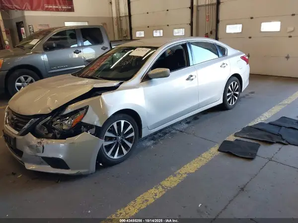 1N4AL3AP0HC283265 2017 NISSAN ALTIMA - Image 2