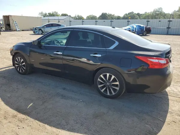 1N4AL3AP0HC284772 2017 NISSAN ALTIMA - Image 2