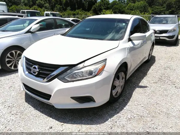 1N4AL3AP0HC288742 2017 NISSAN ALTIMA - Image 2