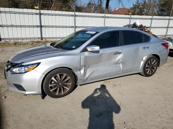1N4AL3AP0HC288837 2017 NISSAN ALTIMA - Image 1