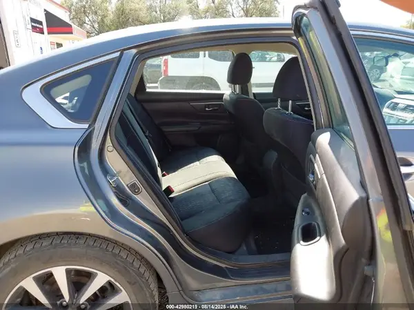 1N4AL3AP0HC291303 2017 NISSAN ALTIMA - Image 8