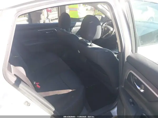 1N4AL3AP0HC291446 2017 NISSAN ALTIMA - Image 8