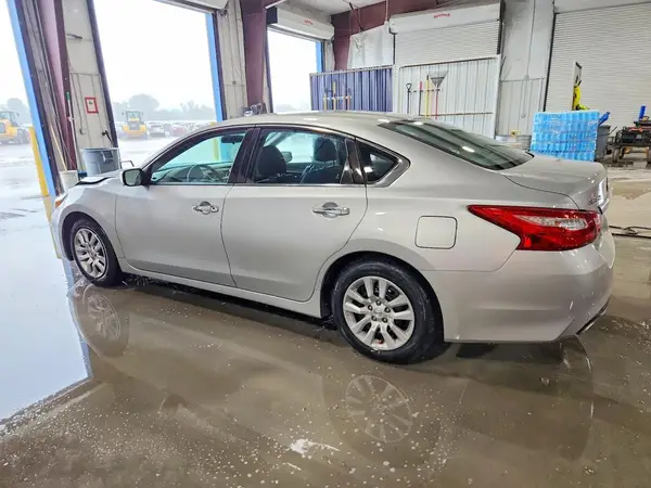 1N4AL3AP0HC293410 2017 NISSAN ALTIMA - Image 2