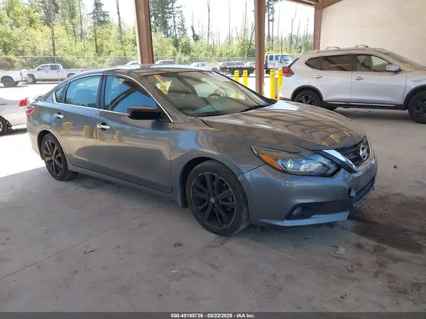 1N4AL3AP0HC295156 2017 NISSAN ALTIMA - Image 1