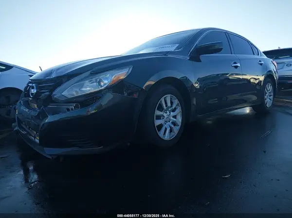 1N4AL3AP0HC298154 2017 NISSAN ALTIMA - Image 2