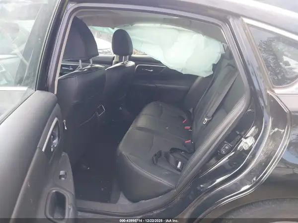 1N4AL3AP0HC473955 2017 NISSAN ALTIMA - Image 8