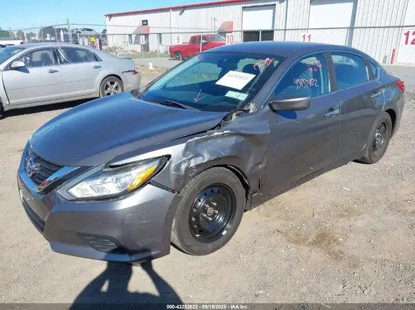 1N4AL3AP0HC481683 2017 NISSAN ALTIMA - Image 2