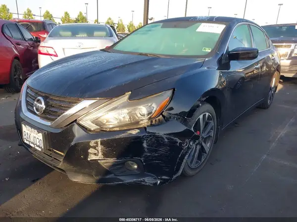 1N4AL3AP0HC482624 2017 NISSAN ALTIMA - Image 2