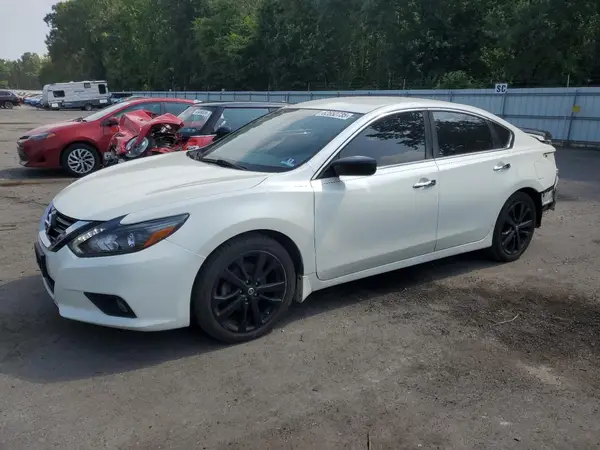 1N4AL3AP0HC482784 2017 NISSAN ALTIMA - Image 1