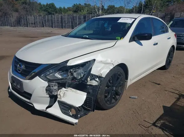1N4AL3AP0HC484597 2017 NISSAN ALTIMA - Image 2