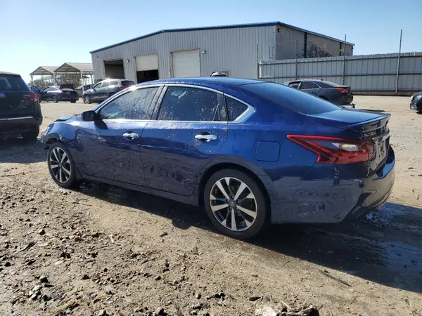 1N4AL3AP0HC484762 2017 NISSAN ALTIMA - Image 2