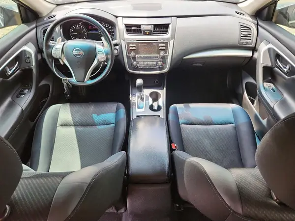 1N4AL3AP0HC485894 2017 NISSAN ALTIMA - Image 8