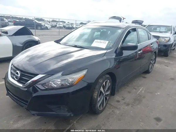 1N4AL3AP0HC487046 2017 NISSAN ALTIMA - Image 2