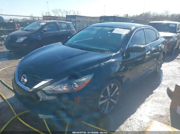 1N4AL3AP0HC488147 2017 NISSAN ALTIMA - Image 2