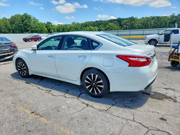 1N4AL3AP0HC490707 2017 NISSAN ALTIMA - Image 2