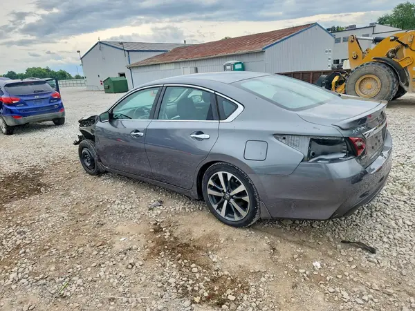 1N4AL3AP0HC492599 2017 NISSAN ALTIMA - Image 2