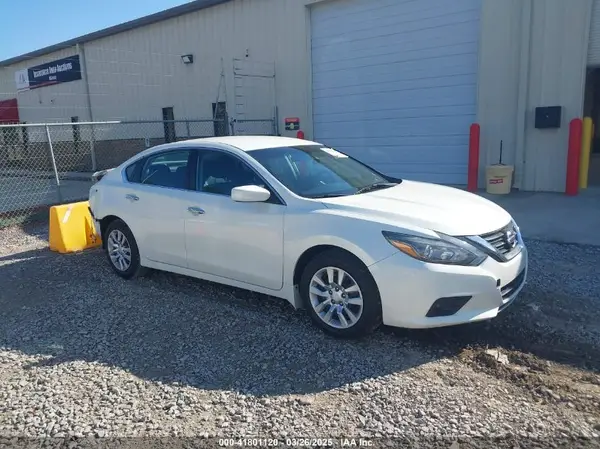 1N4AL3AP0HC492795 2017 NISSAN ALTIMA - Image 1