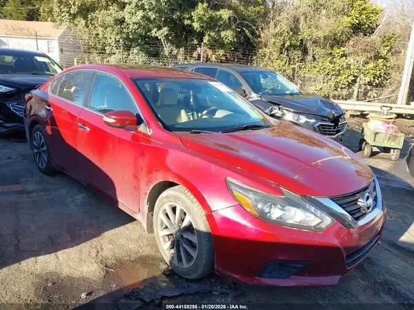 1N4AL3AP0HC495521 2017 NISSAN ALTIMA - Image 1