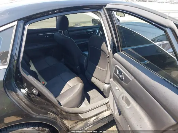 1N4AL3AP0HC495616 2017 NISSAN ALTIMA - Image 8