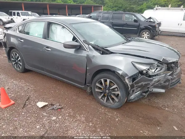 1N4AL3AP0HC495857 2017 NISSAN ALTIMA - Image 1