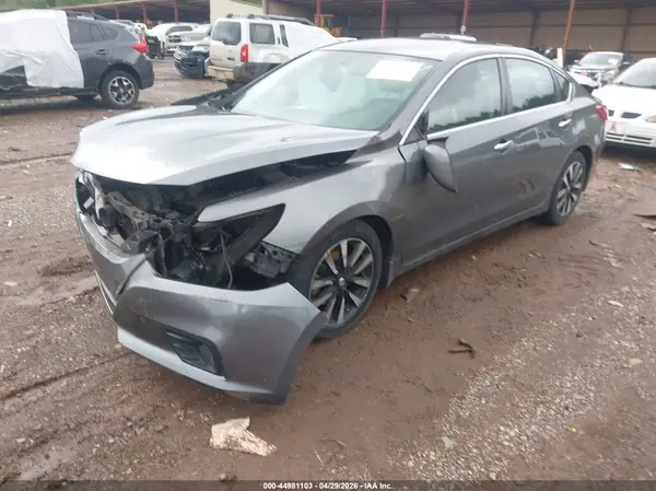 1N4AL3AP0HC495857 2017 NISSAN ALTIMA - Image 2