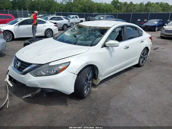 1N4AL3AP0HC940307 2017 NISSAN ALTIMA - Image 2