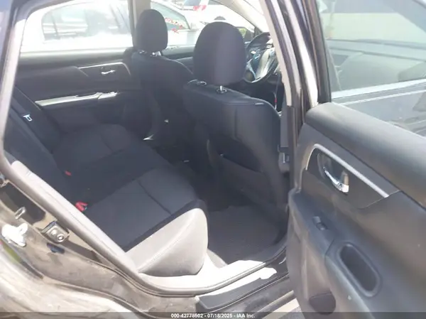 1N4AL3AP0HN310646 2017 NISSAN ALTIMA - Image 8
